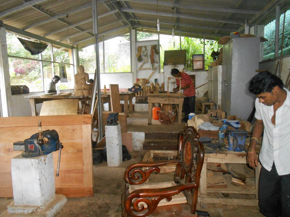 wood carving workshop
